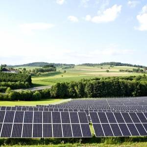 El Ayuntamiento de Gavà instala una planta de placas solares más grandes de Catalunya