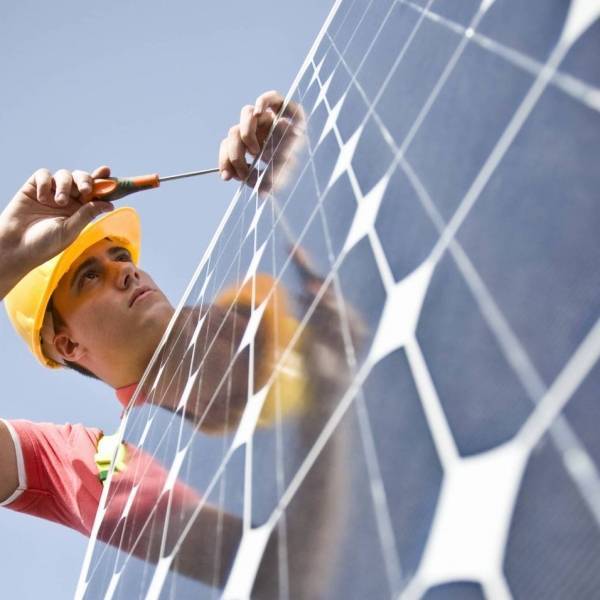 El sol brilla más desde este año, gracias a las instalaciones de placas solares
