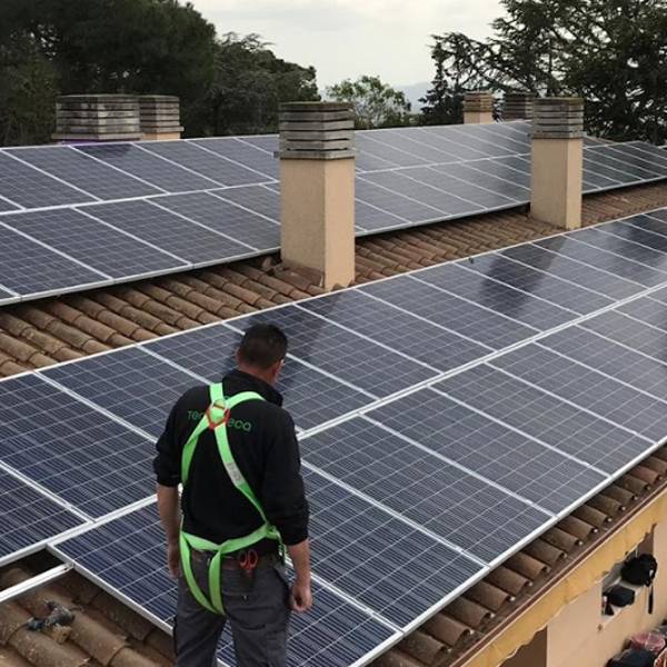 Concurso público para obras del proyecto de ampliación de instalación fotovoltaica para autoconsumo en Baleares.