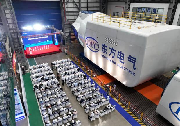 China desafía las normas: presentan al mundo un condensador inédito capaz de estabilizar la energía y convertirla en renovable