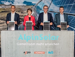 La planta solar alpina más grande de Suiza comienza a producir electricidad