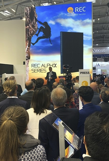 El panel que presentará REC Group en Intersolar Europe ofrecerá más potencia nominal en las instalaciones sobre cubierta