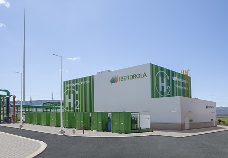 Iberdrola construirá una planta de hidrógeno verde para descarbonizar un puerto de mercancías de Reino Unido