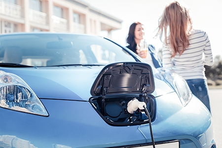 El 80% de los puntos de carga públicos en España todavía tiene menos de 22 kW