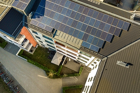 SotySolar lanza su servicio de instalación de placas solares para el autoconsumo en comunidades de propietarios